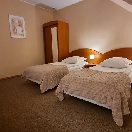 Jola Hotel 3*