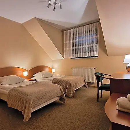 Jola Hotel Września