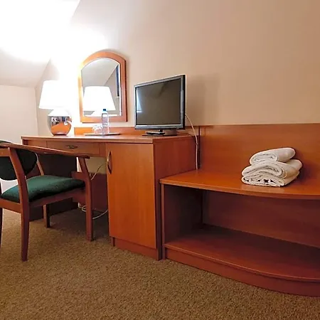 Jola Hotel