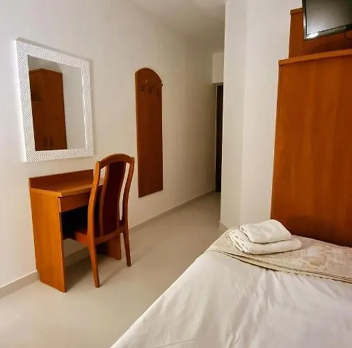 Jola Hotel Września